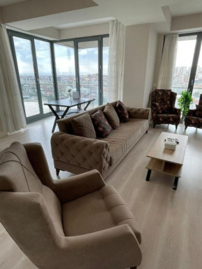 Spacious 1+1 Apartment w/Terrace near MaIl of Istanbul - 204